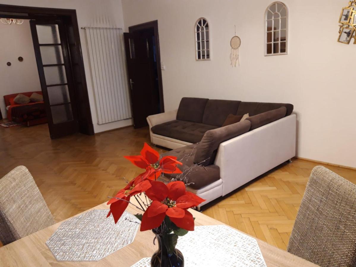 Apartament Piata Sfatului Braszów Zewnętrze zdjęcie