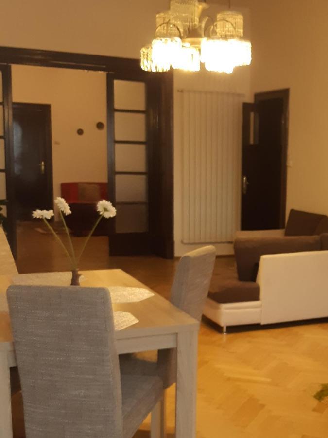 Apartament Piata Sfatului Braszów Zewnętrze zdjęcie