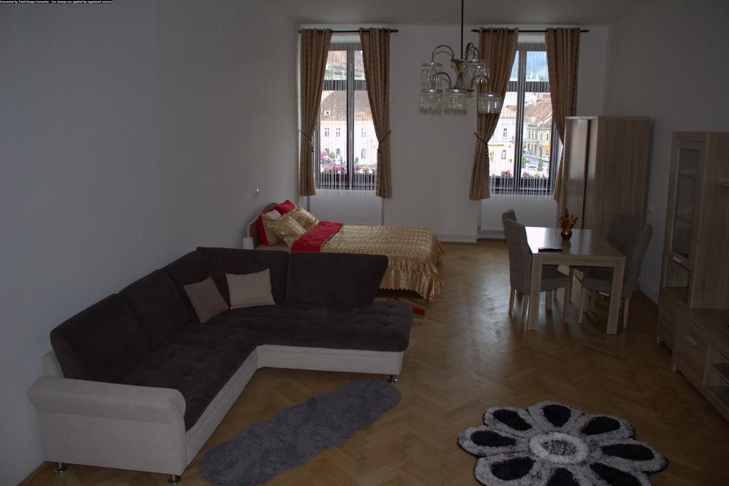 Apartament Piata Sfatului Braszów Zewnętrze zdjęcie